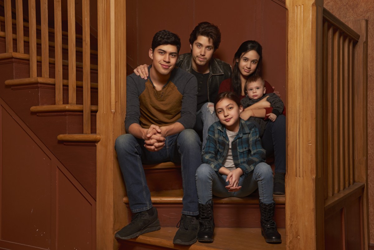 cast of party of five