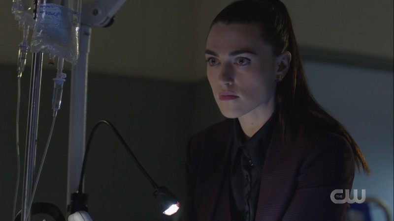 Lena takes over the operating room