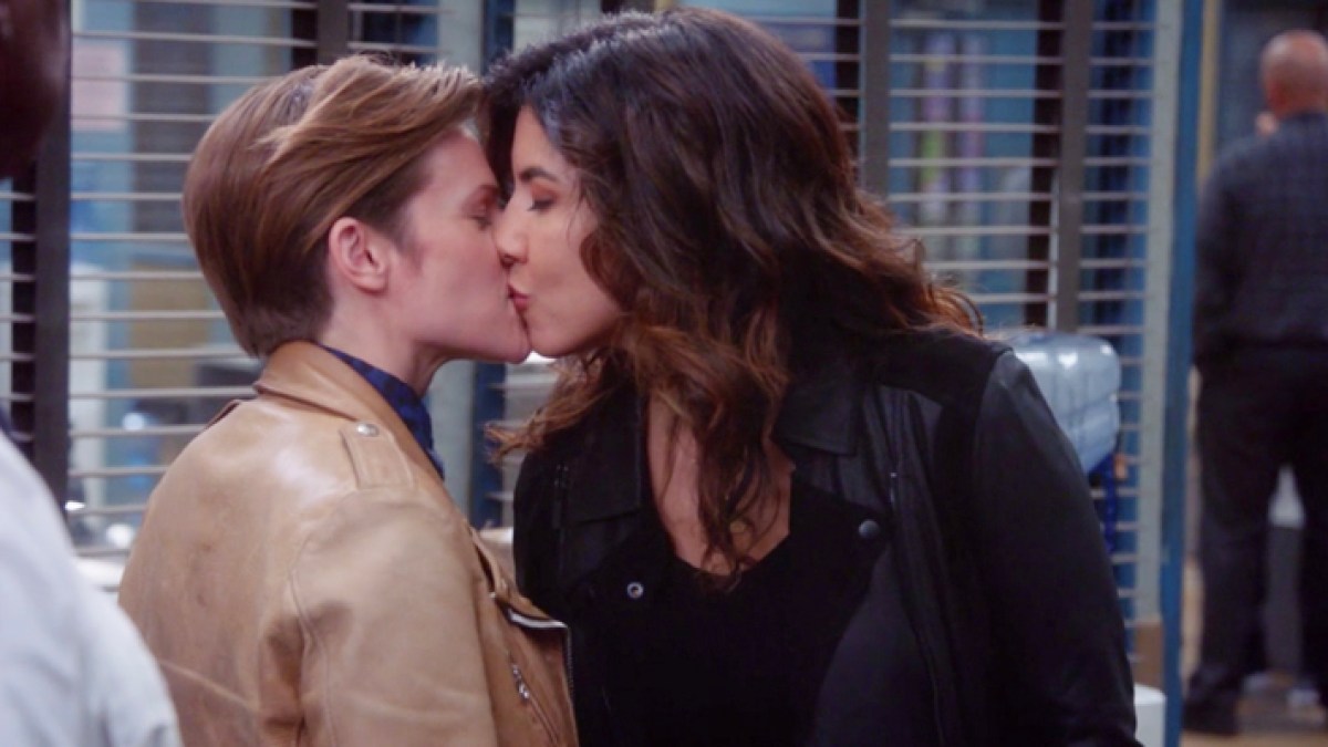 Brooklyn Nine Nine Introduces Cameron Esposito As Rosa S Girlfriend Like Some Kind Of Soft Butch Fever Dream Autostraddle