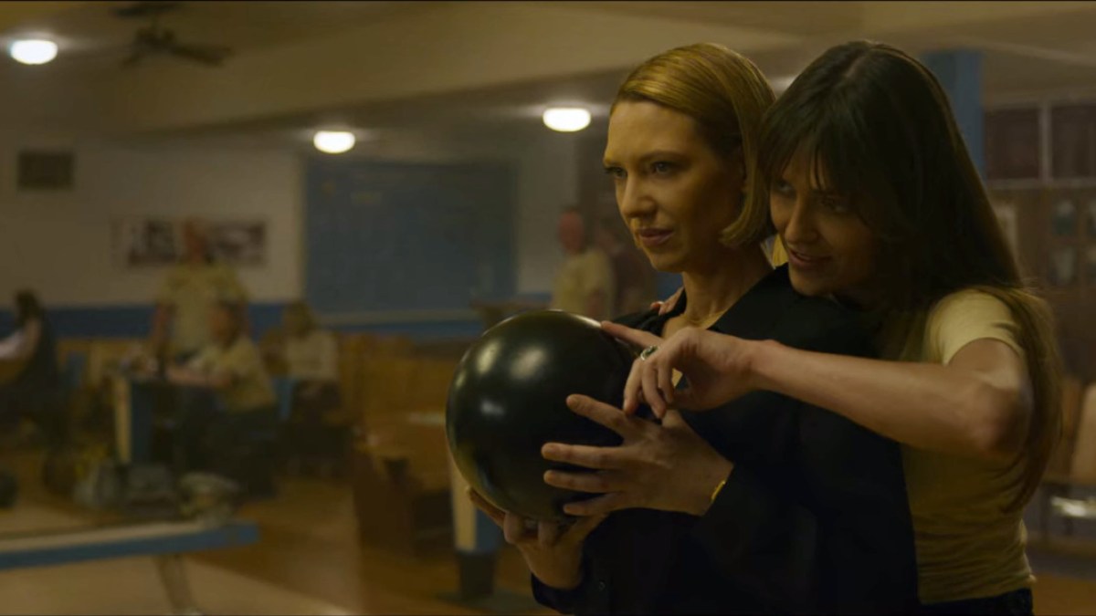 "Mindhunter" Makes Murder Boring, But Its Lesbian Love Story Is One for