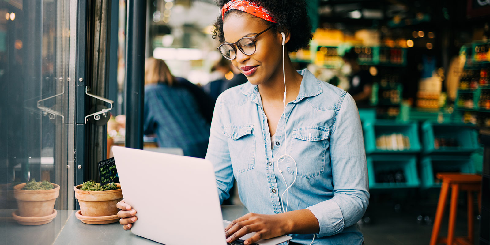 woman on her laptop