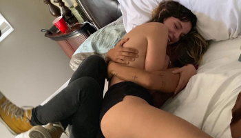 Bella Thorne Naked Lesbian - No Filter: Bella Thorne Wins the Thirst Games | Autostraddle