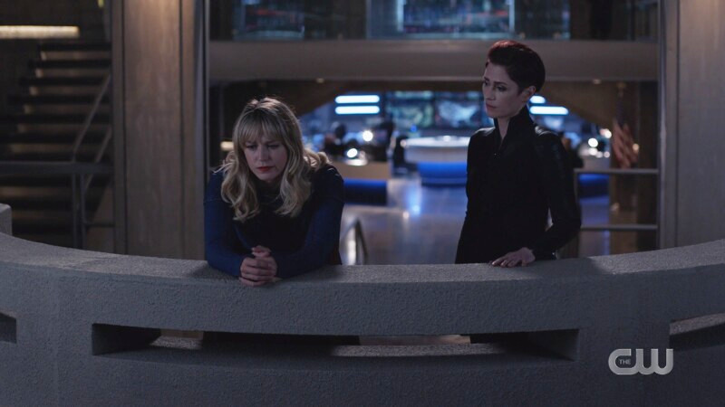 Kara looks so sad on the feelings balcony while alex looks on