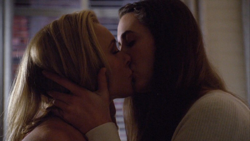 claire and gretchen kiss