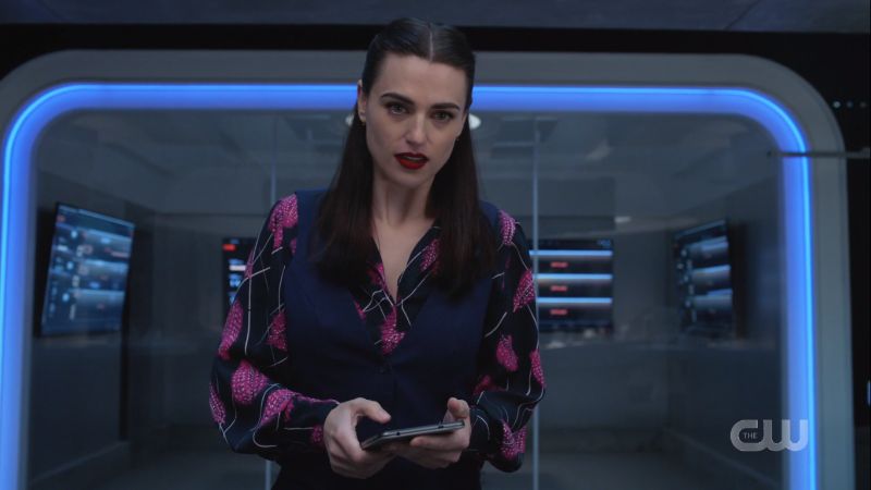 lena looks sciencey