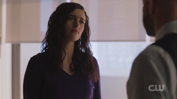 lena fakes feeling sorry for lex