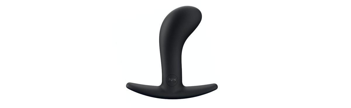a black cute-looking minimalist butt plug 