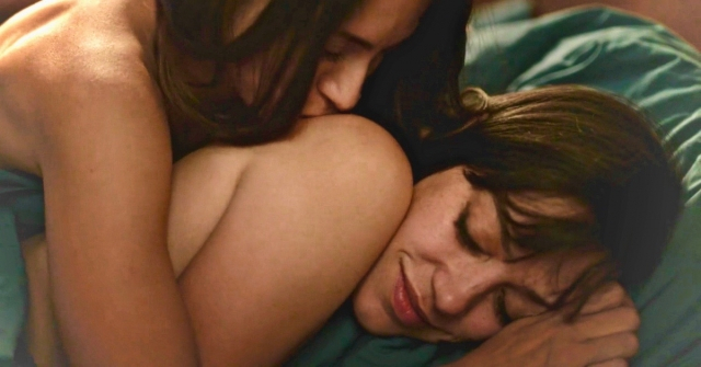Emma and Cruz in bed during the first season of Vida.