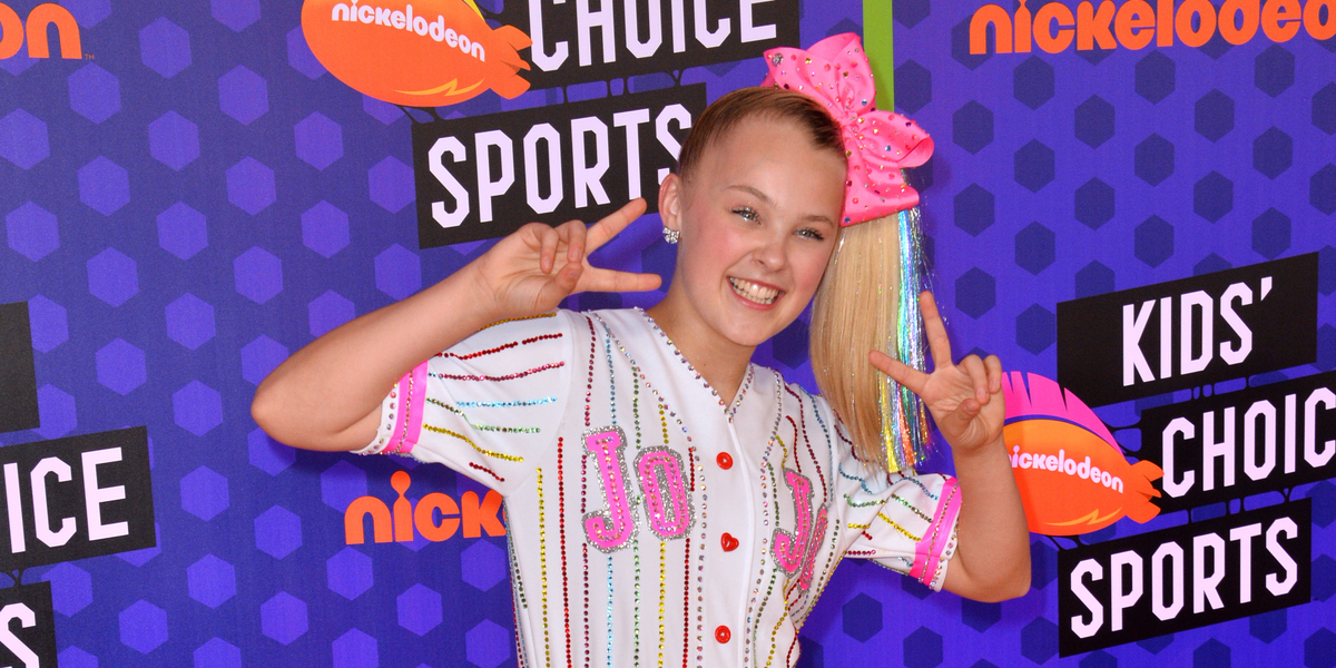 JoJo at the Kids Choice Awards in a baseball jersey