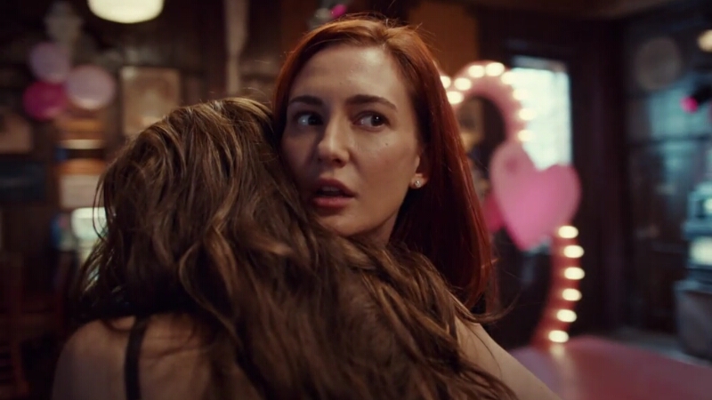 Love drunk Nicole slow dances with Wynonna whose head is resting on her shoulder. Nicole looks like she just had a very good bad idea. 