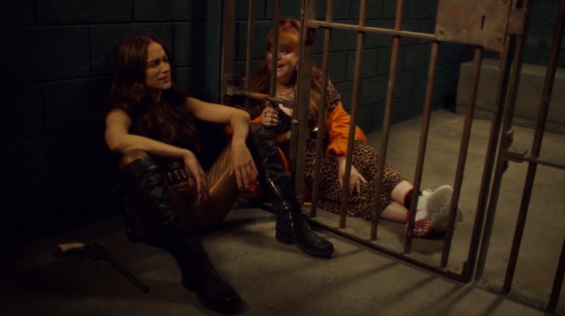 Wynonna and Ginny bond through the bars