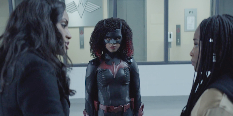 Batwoman recap Wildmoore in frame with their newest shipper, Sophie's sister Jordan.