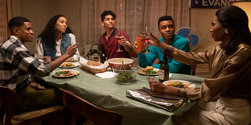 Pose recap: Elektra's family toasting her at dinner