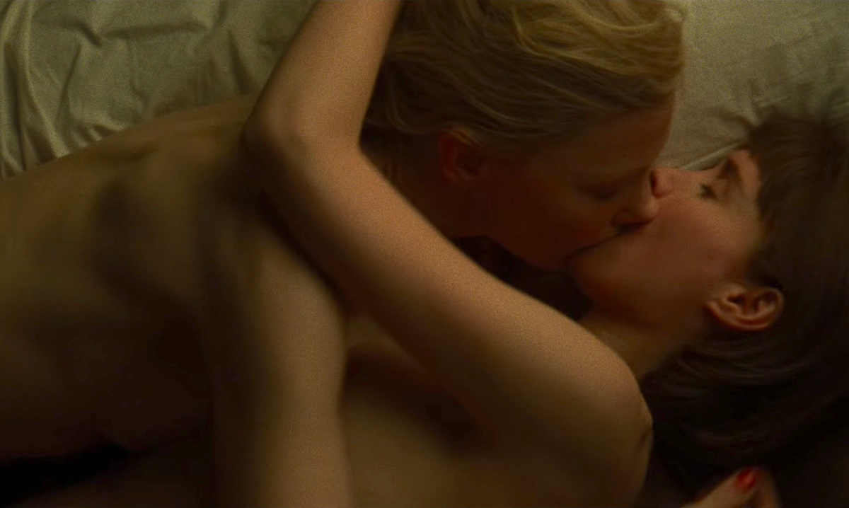 Lesbian sex scenes: Cate Blanchett and Rooney Mara nakedly embrace