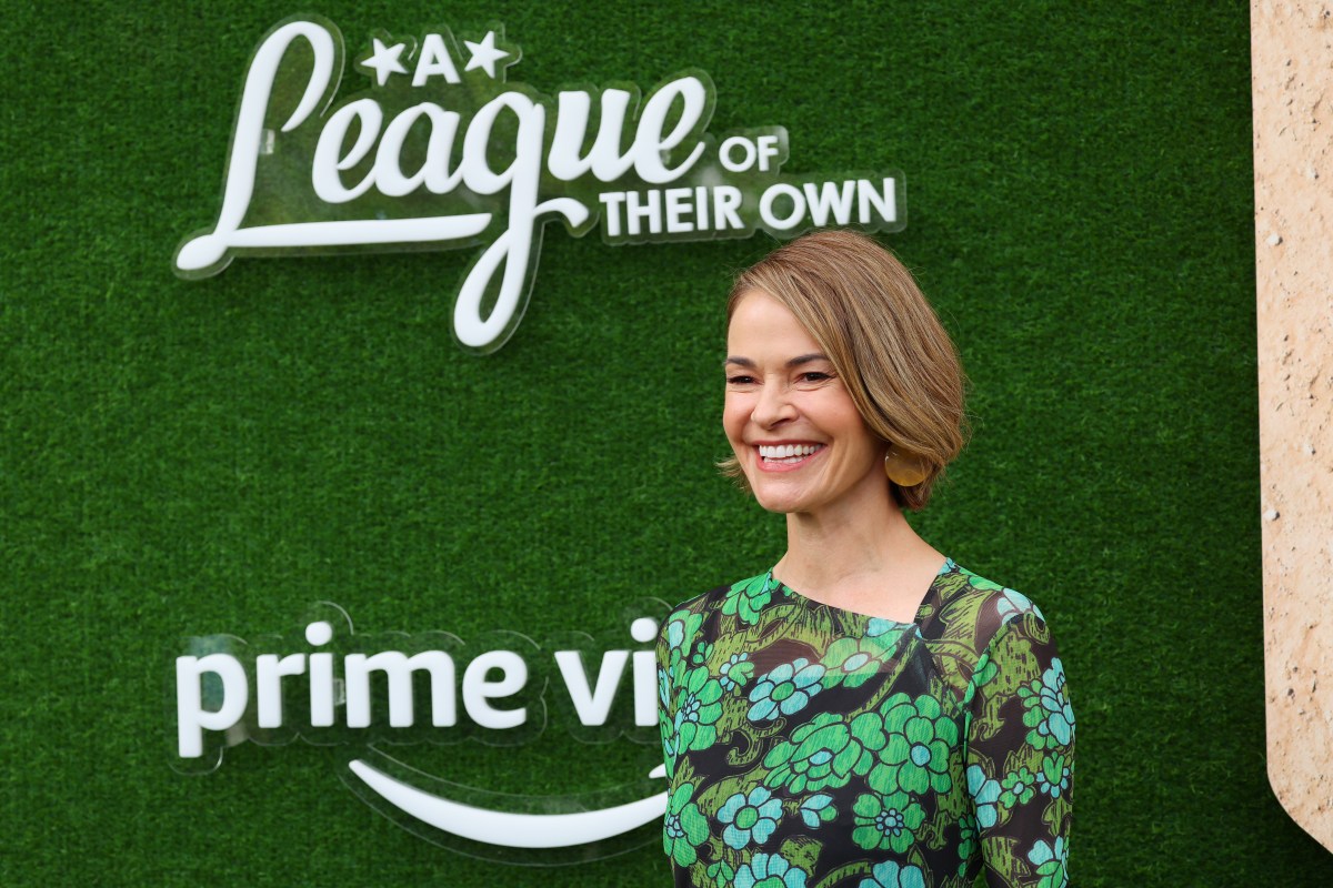 LOS ANGELES, CALIFORNIA - AUGUST 04: Leisha Hailey attends the Los Angeles premiere of new Prime Video Series "A League of Their Own" on August 04, 2022 in Los Angeles, California. (Photo by Leon Bennett/Getty Images)