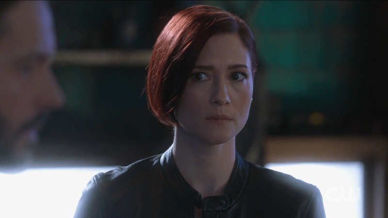Alex looks at Zor-El like he's crazy