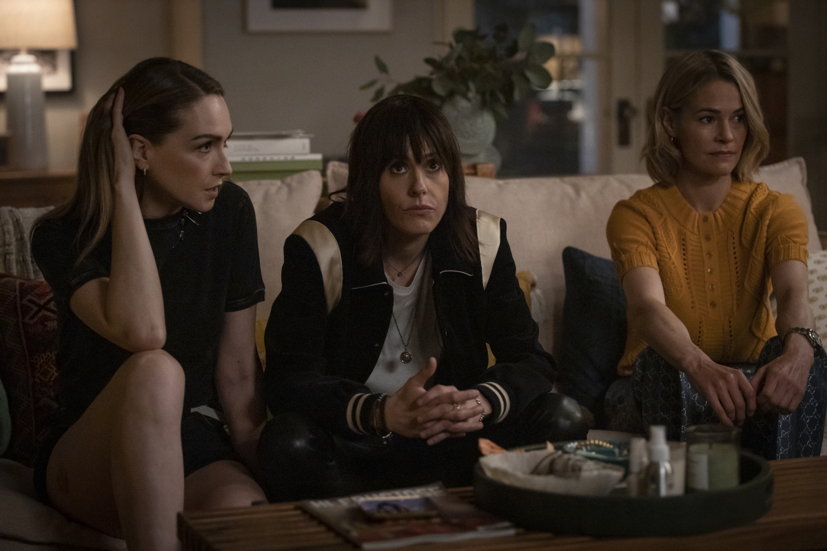 (L-R): Jamie Clayton as Tess, Katherine Moennig as Shane and Leisha Hailey as Alice in THE L WORD: GENERATION Q “Last Call”. Photo Credit: Paul Sarkis/SHOWTIME.