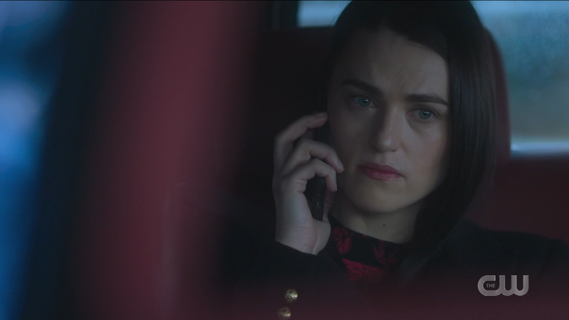 Supergirl 611 recap: Lena looks upset on the phone