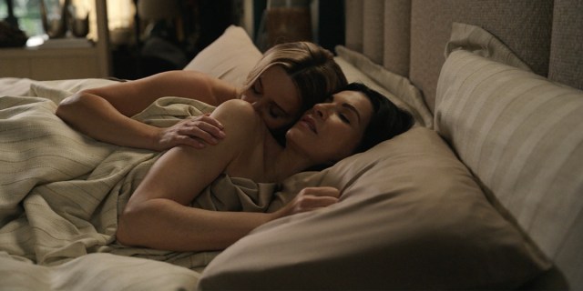 Reese Witherspoon and Julianna Margulies in bed in The Morning Show