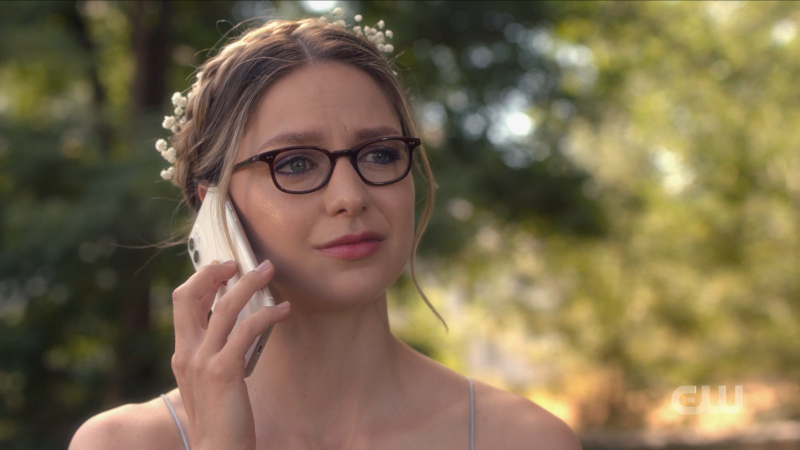 Supergirl series finale: Kara smiles into the phone
