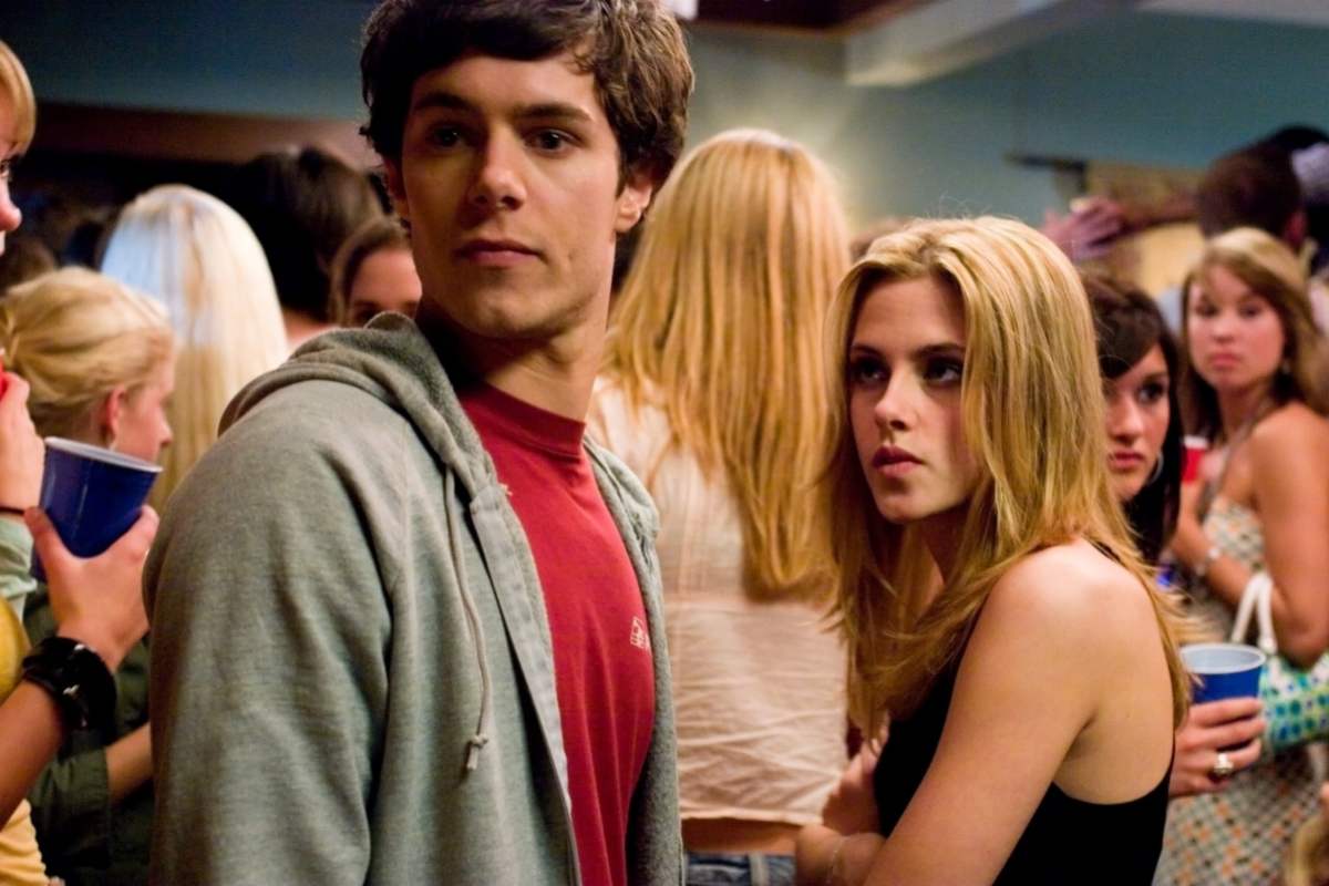 adam brody and k-stew in "in the land of women"