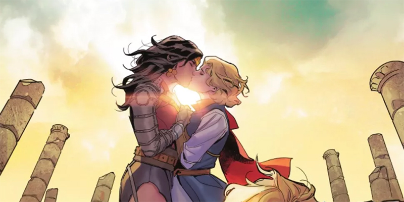 Princess Zala and Wonder Woman smooch