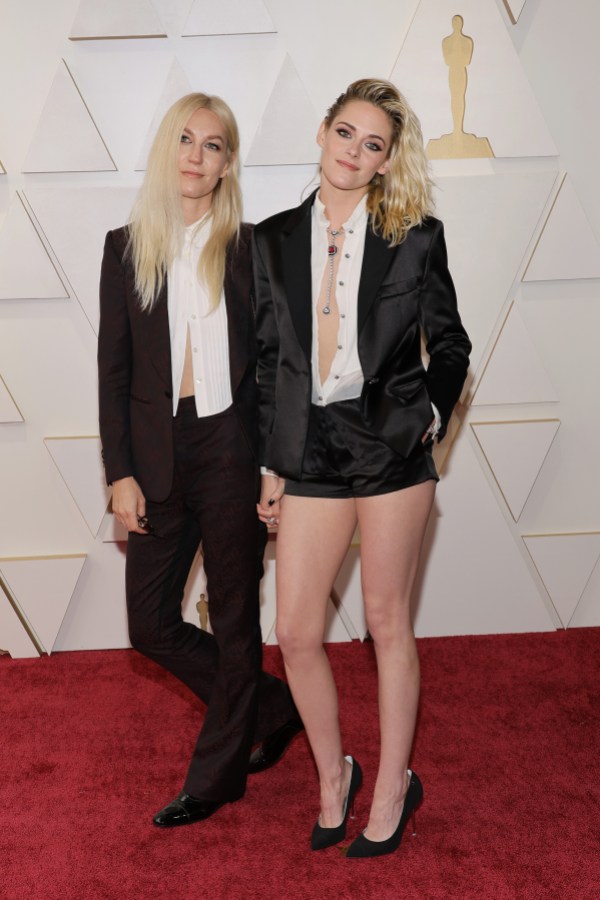 HOLLYWOOD, CALIFORNIA - MARCH 27: (L-R) Dylan Meyer and Kristen Stewart attend the 94th Annual Academy Awards at Hollywood and Highland on March 27, 2022 in Hollywood, California. (Photo by Mike Coppola/Getty Images)