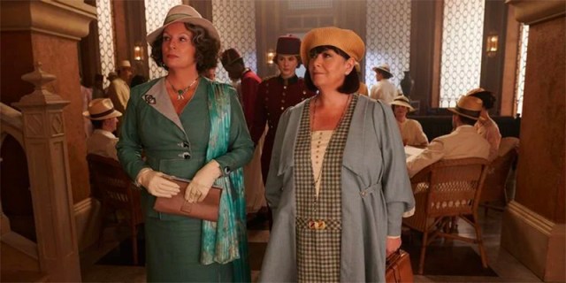 Dawn French and Jennifer Saunders as Van Schuyler & Bowers in Death on the Nile