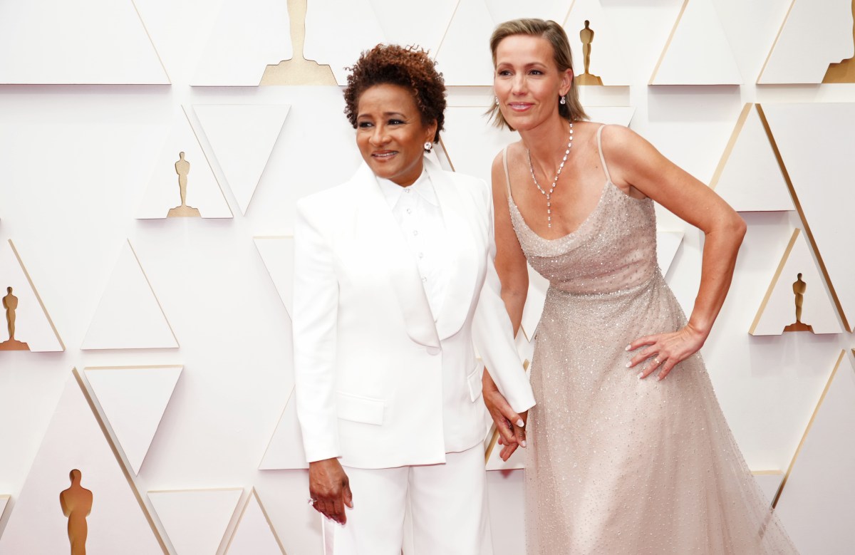  Wanda Sykes with wife on red carpet: Photo by Jeff Kravitz/FilmMagic