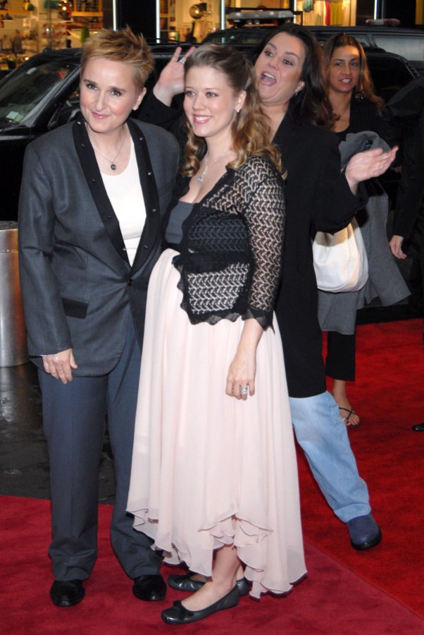 NEW YORK - MAY 18: (L-R) Singer Melissa Etheridge, Tammy Michael and Rosie O'Donnell arrive at the Gilda's Club 11th Anniversay gala Benefit May 18, 2006 in New York City. (Photo by Bryan Bedder/Getty Images)