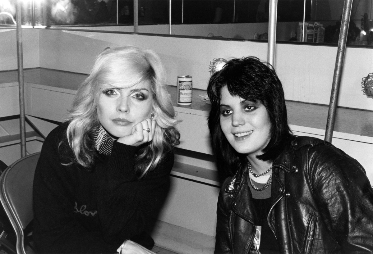 UNITED STATES - JANUARY 01: Photo of BLONDIE and Debbie HARRY and Joan JETT; Debbie Harry and Joan Jett (Photo by Donna Santisi/Redferns)
