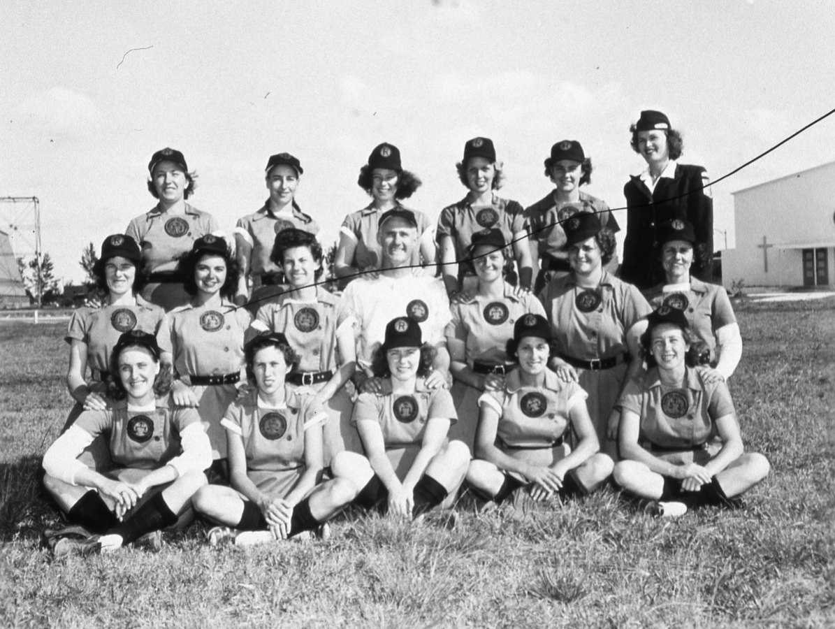 ROCKFORD, ILLINOIS - 1944. The Rockford Peaches of the All American Girls Baseball League pose for a team portrait at home in 1944. (Photo by Mark Rucker/Transcendental Graphics, Getty Images)