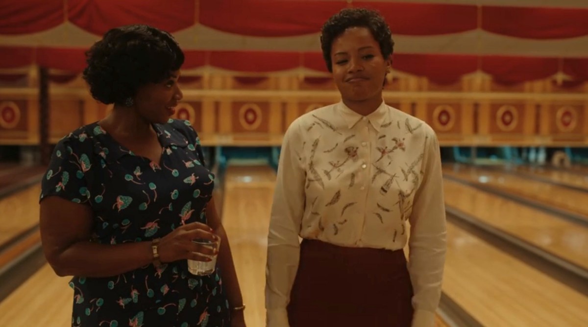 Max and her aunt at the bowling alley talking about living an openly gay life