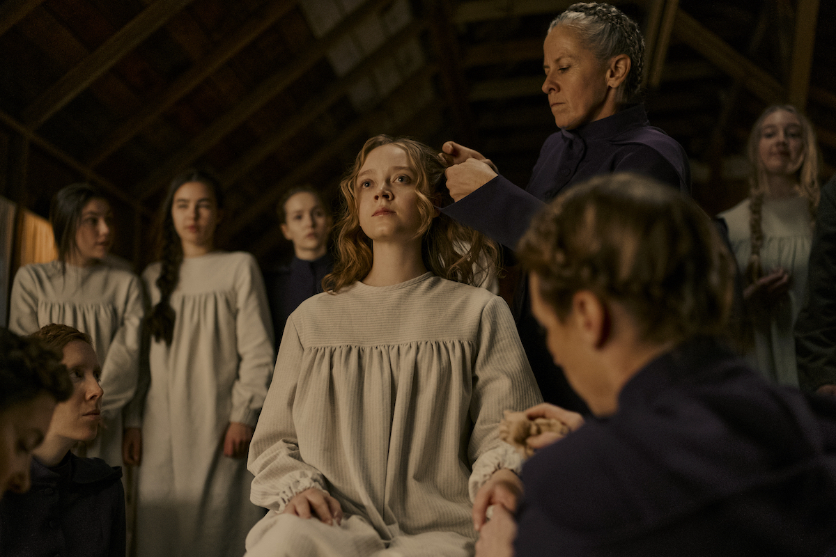 Devil in Ohio. (L to R) Madeleine Arthur as Mae Dodd, Heather Feeney as Purple-Robed Nun in episode 103 of Devil in Ohio. Cr. Ricardo Hubbs/Netflix © 2022