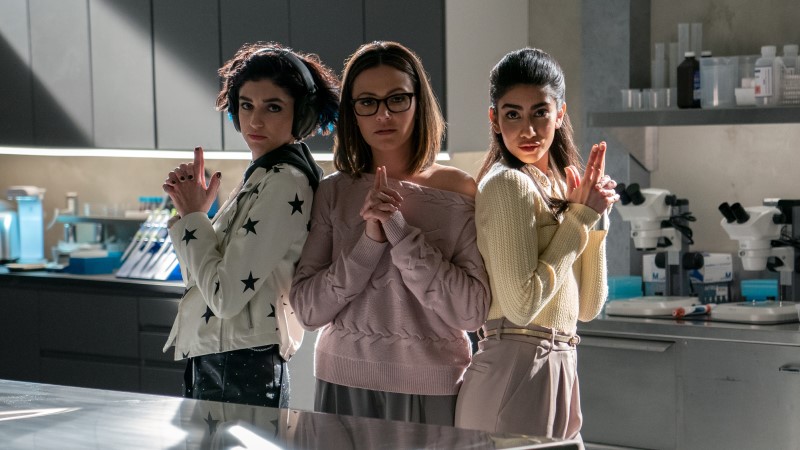 the ladies of The Imperfects (Tilda, Burke and Abbi) strike a Charlie's Angels pose