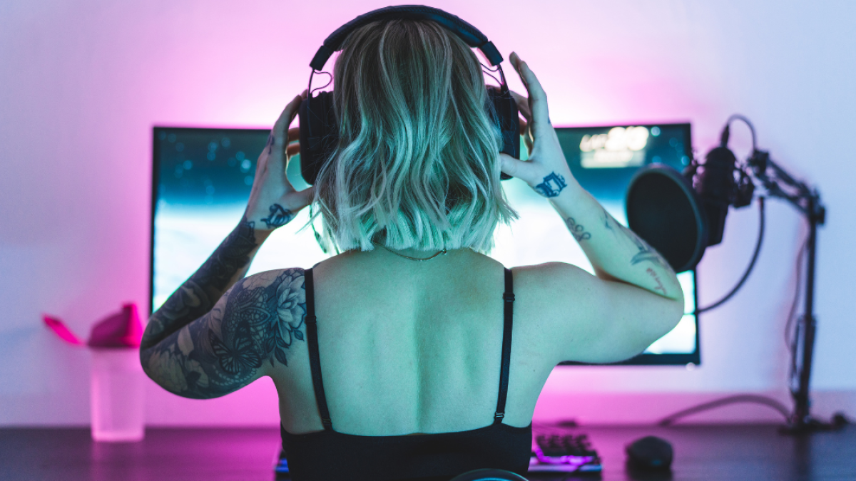 9 Queer Video Game Streamers To Watch This Fall | Autostraddle