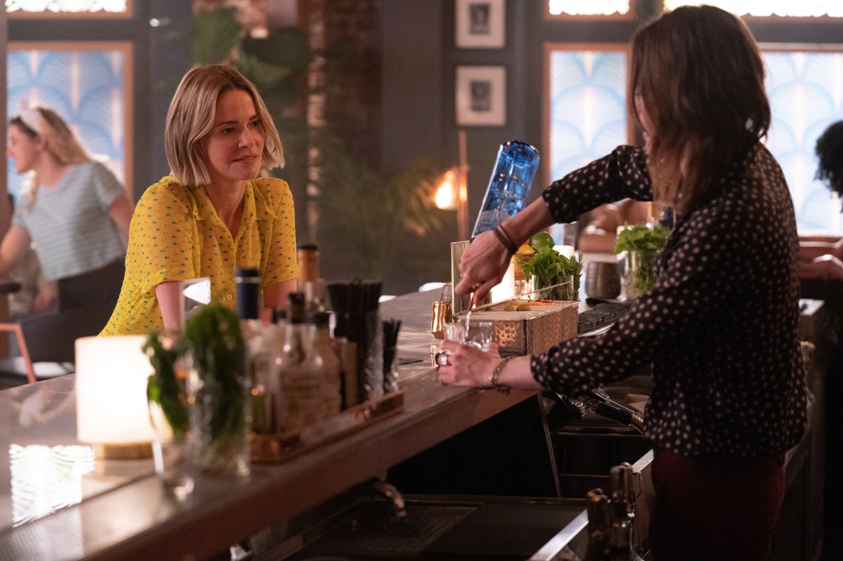 (L-R): Leisha Hailey as Alice and Kate Moennig as Shane in THE L WORD: GENERATION Q, "Los Angeles Traffic". Photo Credit: