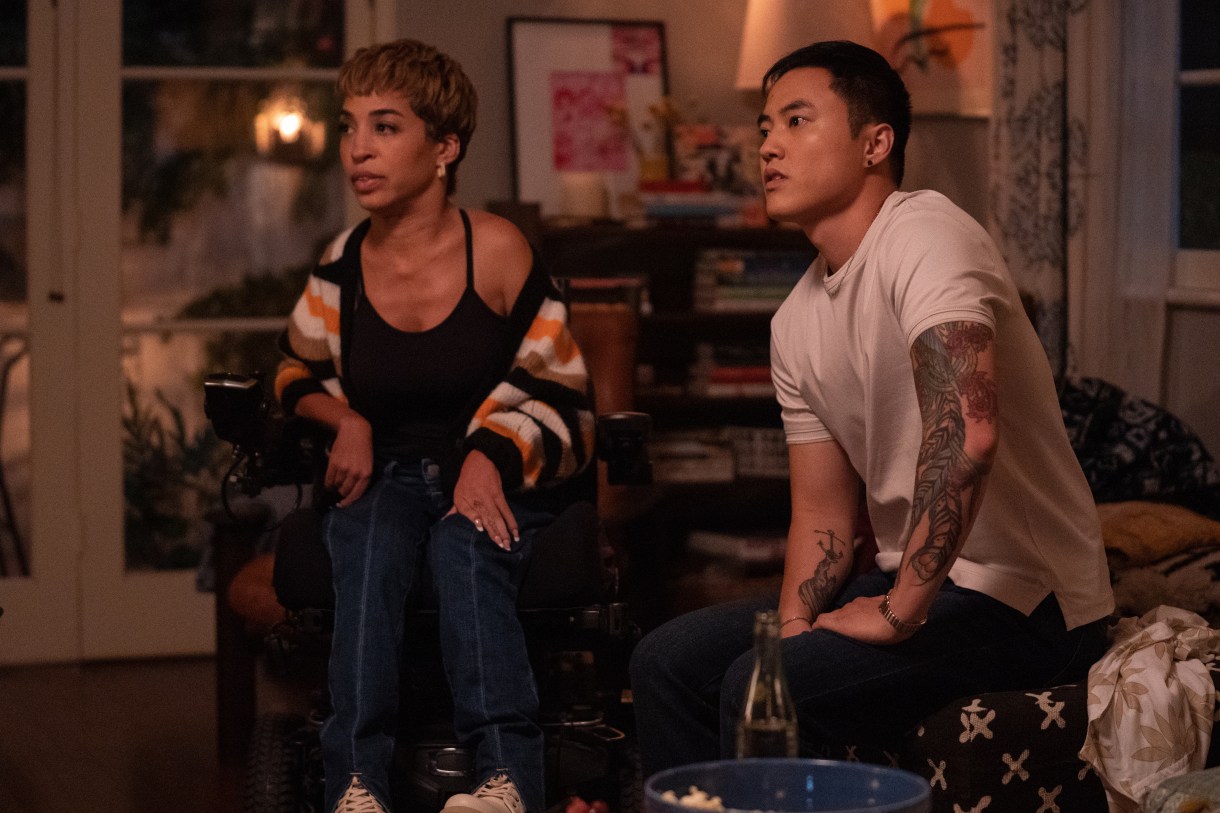 Los Angeles Traffic (L-R): Jillian Mercado as Maribel and Leo Sheng as Micah in THE L WORD: GENERATION Q, "Los Angeles Traffic". Photo Credit: Nicole Wilder/SHOWTIME.