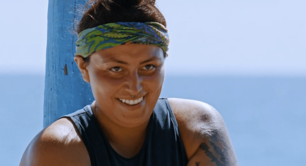 Karla Cruz Godoy grinning while competing in a challenge in Survivor, Season 43 Episode 9