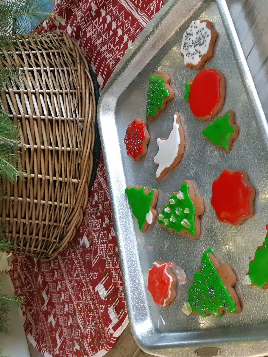 Gingerbread cookies in Christmas shapes