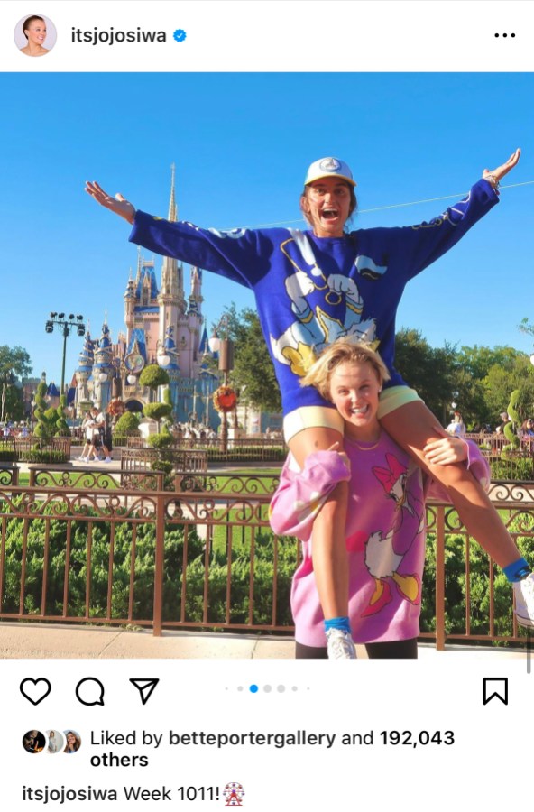 JoJo Siwa and Avery in Disneyworld