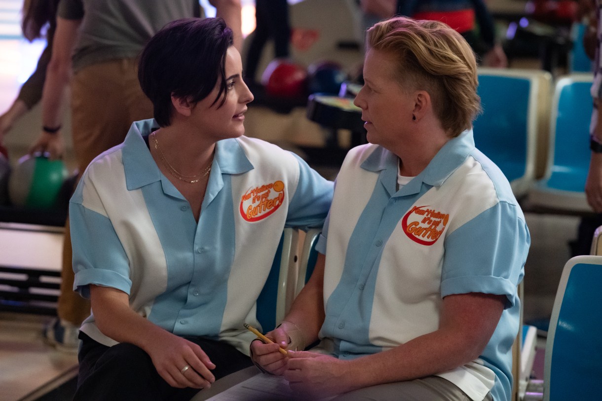 (L-R): Jacqueline Toboni as Finley and Heidi Sulzman as Misty in THE L WORD: GENERATION Q, "Little Boxes". Photo Credit: Nicole Wilder/SHOWTIME.