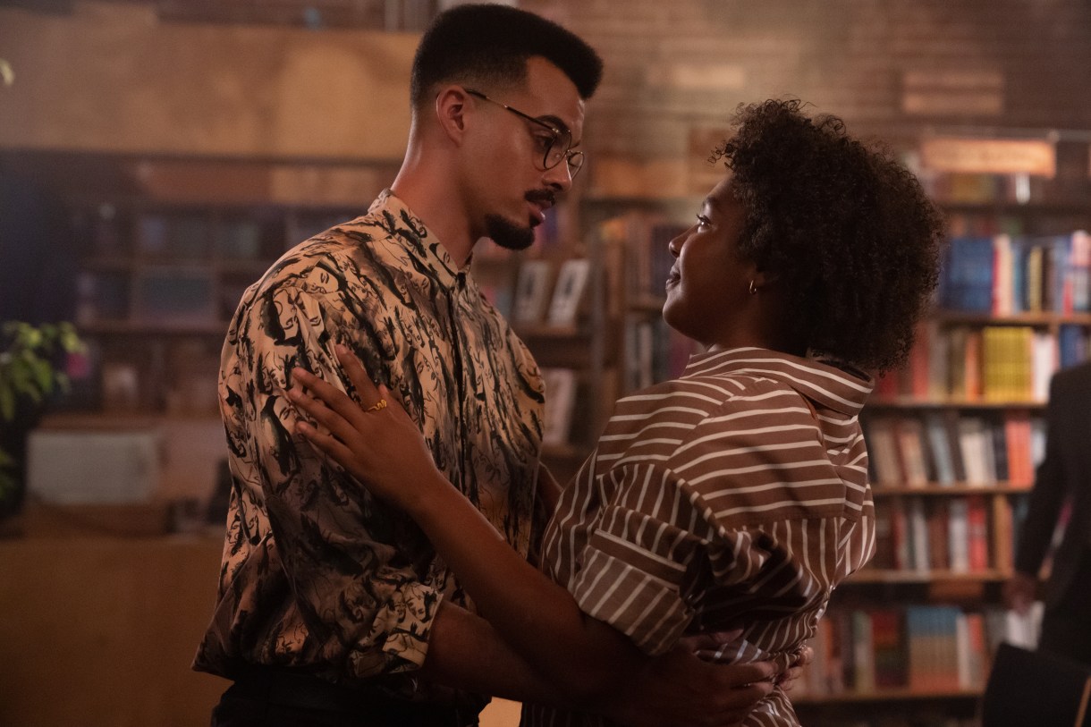 Little Boxes (L-R): Simon Longnight as Hendrix and Jordan Hull as Angie in THE L WORD: GENERATION Q, "Little Boxes". Photo Credit: Nicole Wilder/SHOWTIME.