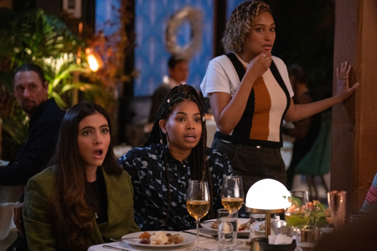 (L-R): Arienne Mandi as Dani, Carmen LoBue as Dre and Rosanny Zayas as Sophie in THE L WORD: GENERATION Q, "Quality Family Time". Photo Credit: Scott Everett White/SHOWTIME.