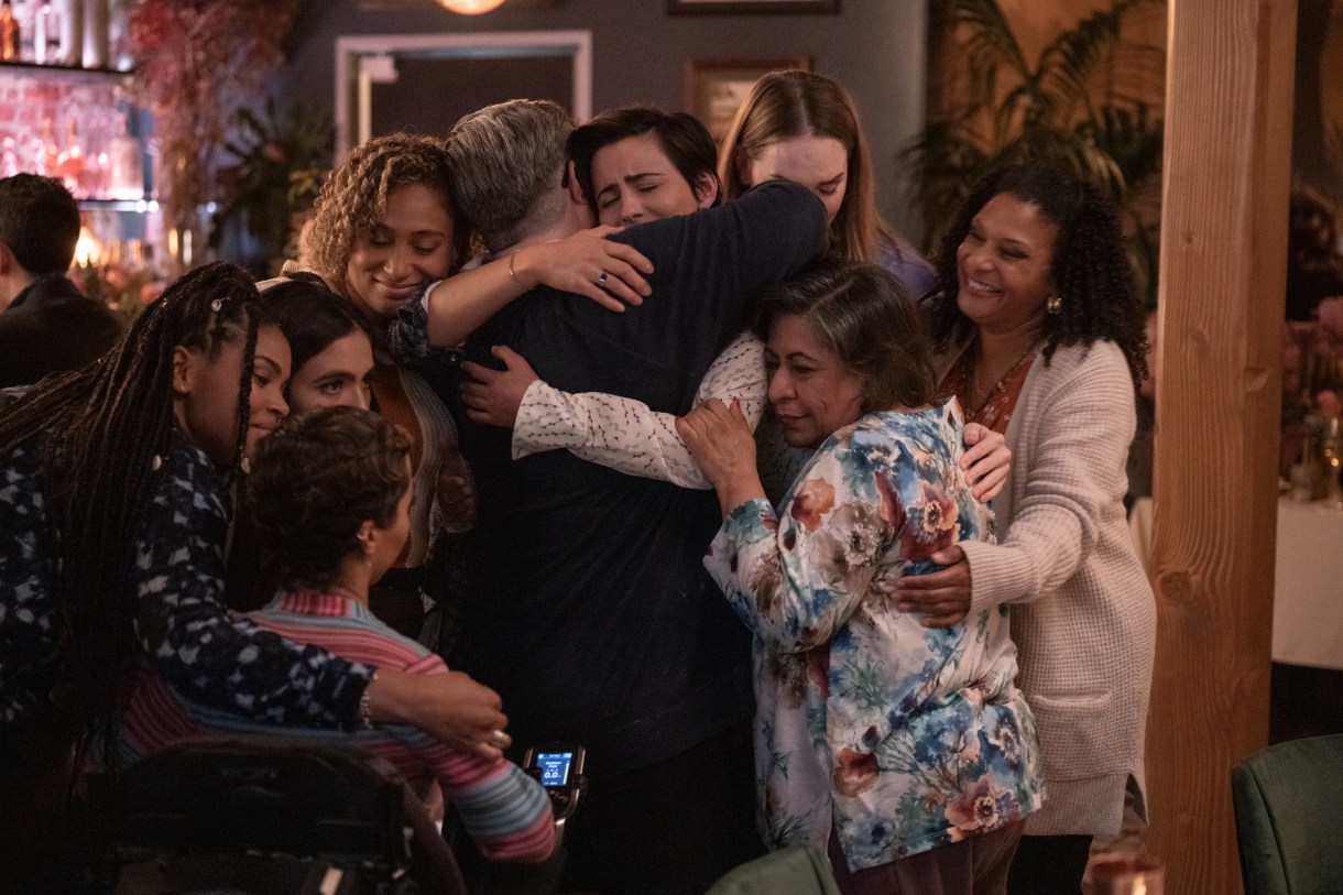 Quality Family Time (L-R): Carmen LoBue as Dre, Arienne Mandi as Dani, Rosanny Zayas as Sophie, Jacqueline Toboni as Finley, Jamie Clayton as Tess, XX and XX in THE L WORD: GENERATION Q, "Quality Family Time". Photo Credit: Scott Everett White/SHOWTIME.