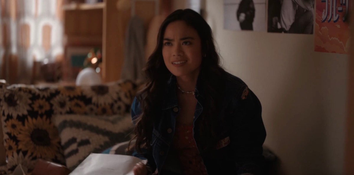 Bella talking to Angie