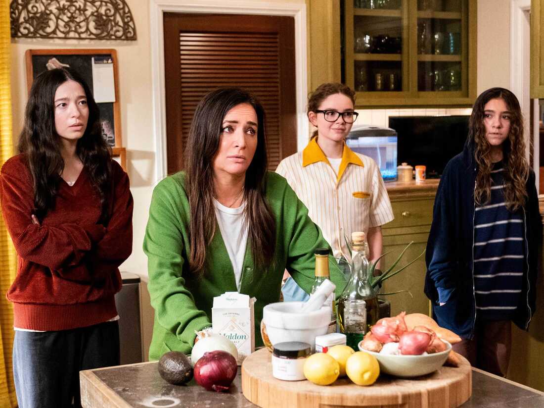 Better Things - “The World is Mean Right Now” Episode 5 (Airs Monday, March 21st) — Pictured: Mikey Madison as Max, Pamela Adlon as Sam Fox, Hannah Riley as Frankie, Olivia Edwards as Duke. CR: 