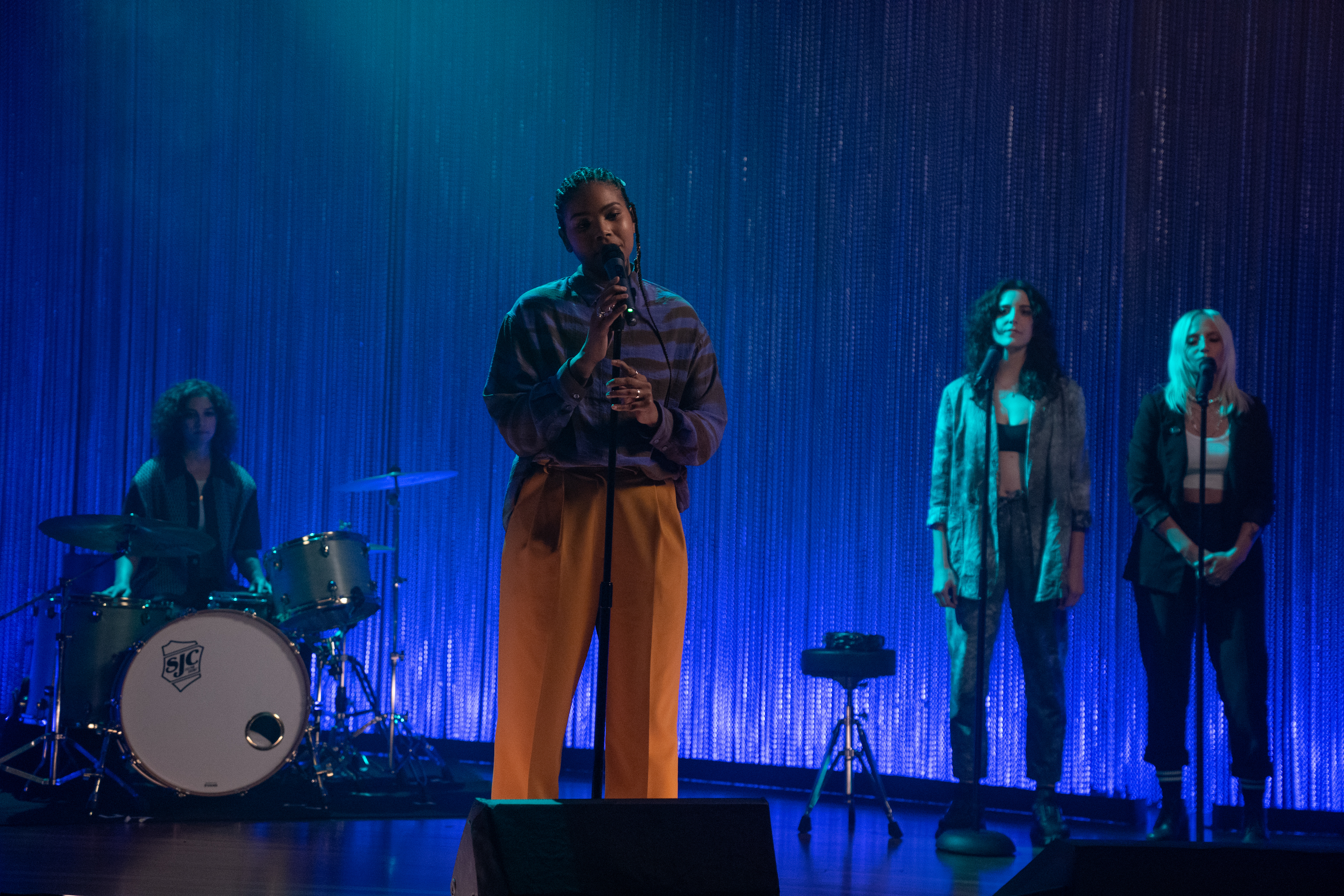 Carmen LoBue as Dre in THE L WORD: GENERATION Q, "Quiet Before the Storm". Photo Credit: Isabella Vosmikova/SHOWTIME.