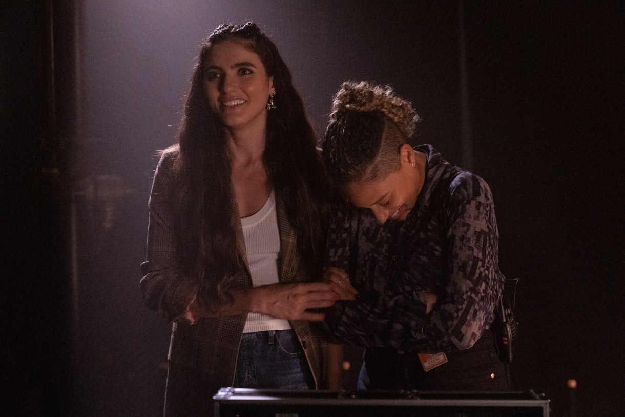 (L-R): Arienne Mandi as Dani and Rosanny Zayas as Sophie in THE L WORD: GENERATION Q, "Quiet Before the Storm". Photo Credit: Isabella Vosmikova/SHOWTIME.
