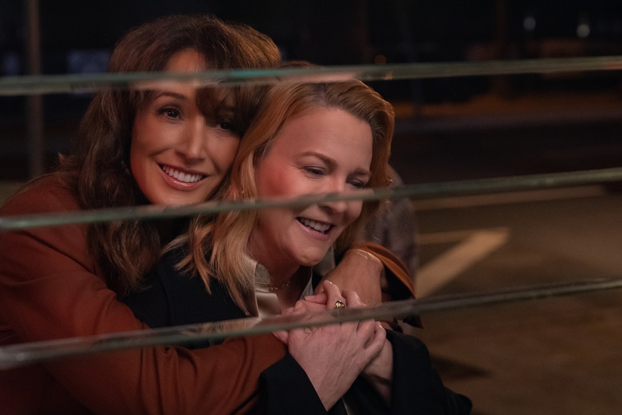 Quiet Before the Storm (L-R): Jennifer Beals as Bette and Laurel Holloman as Tina in THE L WORD: GENERATION Q, "Quiet Before the Storm". Photo Credit: Isabella Vosmikova/SHOWTIME.